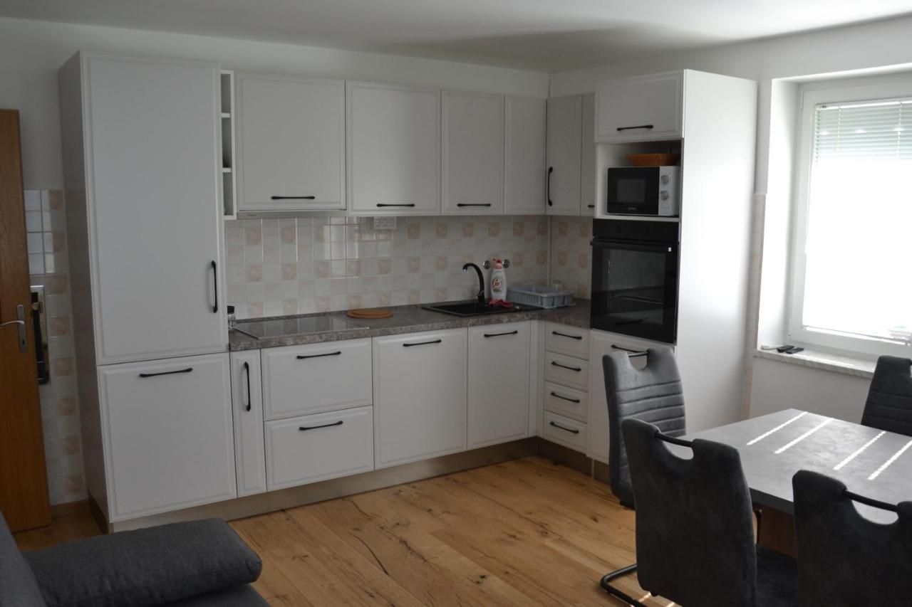Apartma Ob Potoku