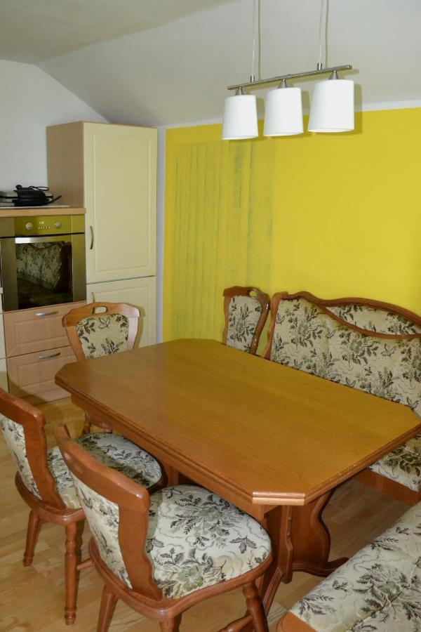 Apartma Ob Potoku * Luce